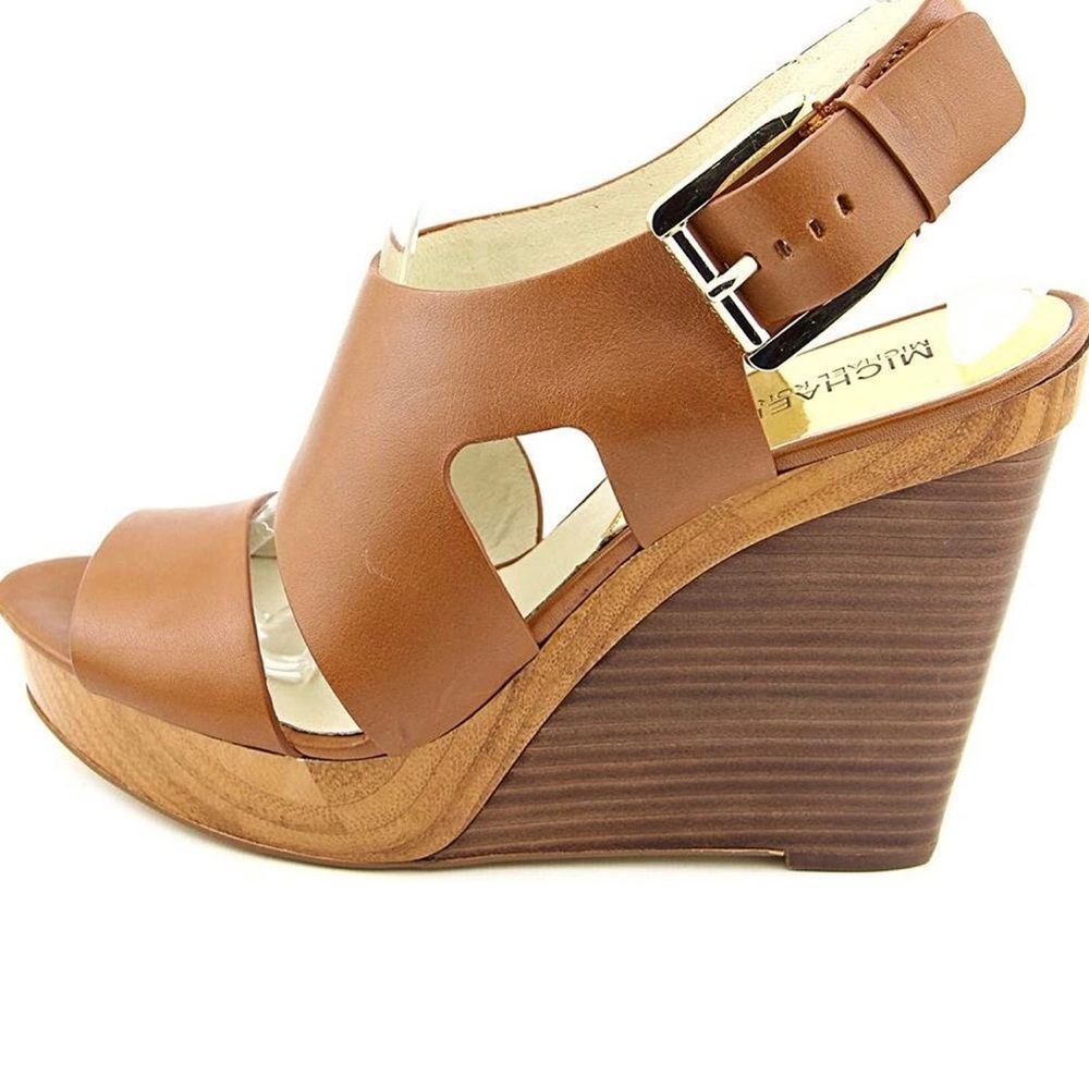 MICHAEL Michael Kors Tan Wooden Platform Wedge Gold Buckle 7.5